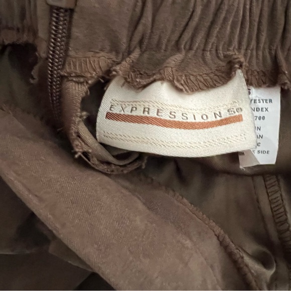 Vintage Expressions Faux Suede Crocodile Print 2 Piece Suit Size 6 - Picture 10 of 12